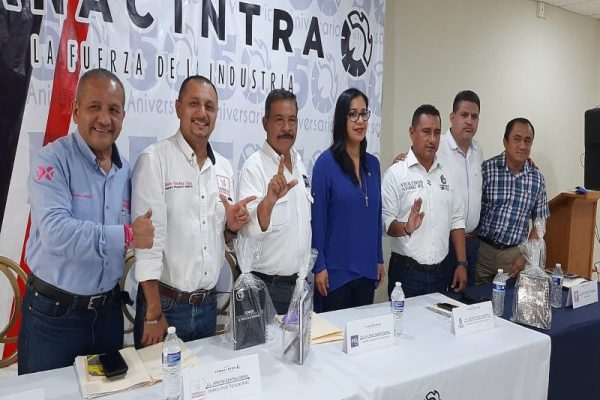 El candidato a Presidente por “Juntos por Veracruz” Alberto Sánchez, participa en foro de la Canacintra de Minatitlán