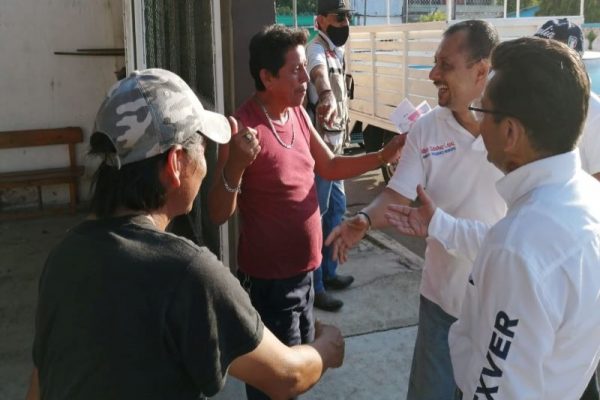 Servicios de calidad le demandan al candidato a Presidente de Minatitlán, Alberto Sánchez