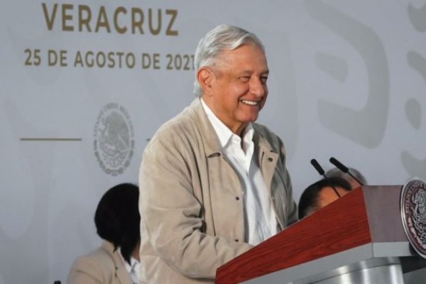 Presentan acciones para atender afectaciones en Veracruz por huracán Grace; apoyos serán directos y sin límite presupuestal, afirma presidente