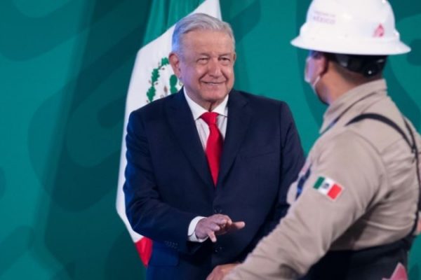 Inicia venta de Gas Bienestar en la Ciudad de México; Iztapalapa, primera alcaldía en constatar calidad y precio justo por el insumo