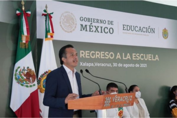 Más de 10 mil escuelas de educación básica regresaron a las aulas