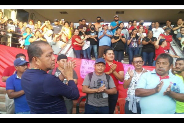Juez federal concede amparo a huelguistas del SUEM de Minatitlán