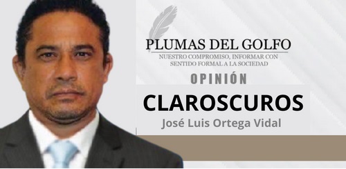 Erick Patrocinio Cisneros Burgos sonríe: ni AMLO lo pudo sacar de la secretaría de Gobierno…