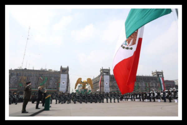 Presidente conmemora en Desfile Cívico Militar 214 años del Grito de Independencia y 5° Aniversario de la Guardia Nacional