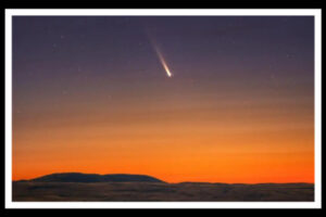 El «cometa del siglo» que es visible desde la Tierra y no volverá a verse en 80.000 años